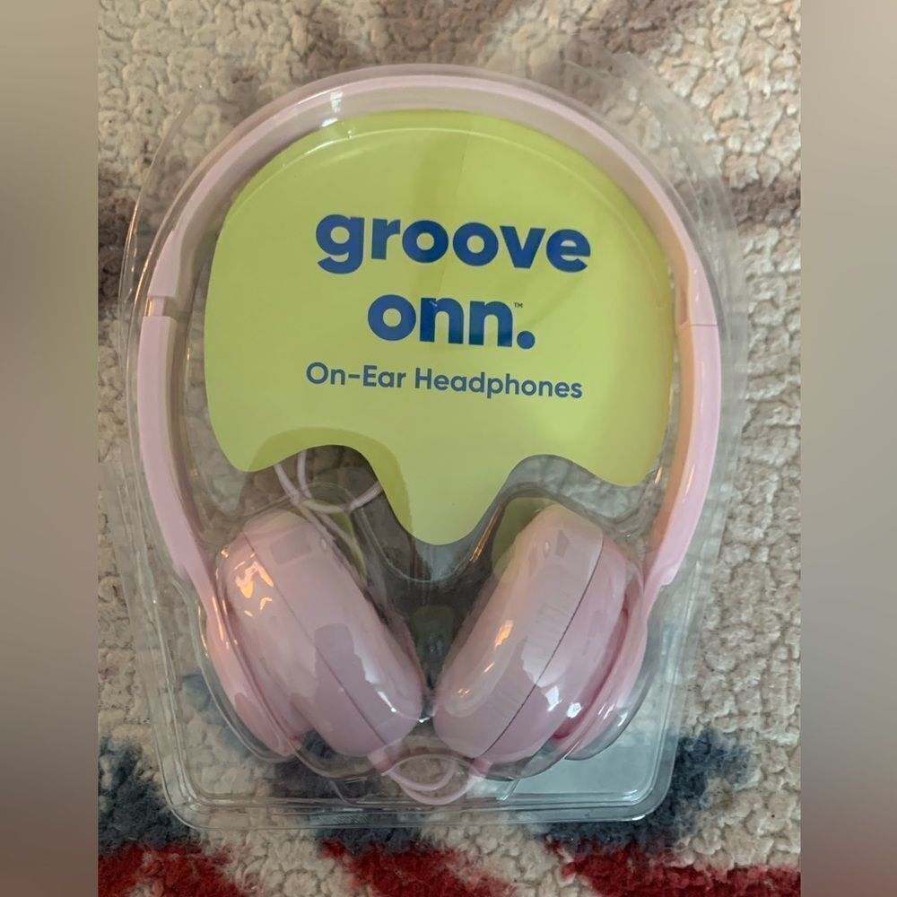 NIP Groove Onn Headphones